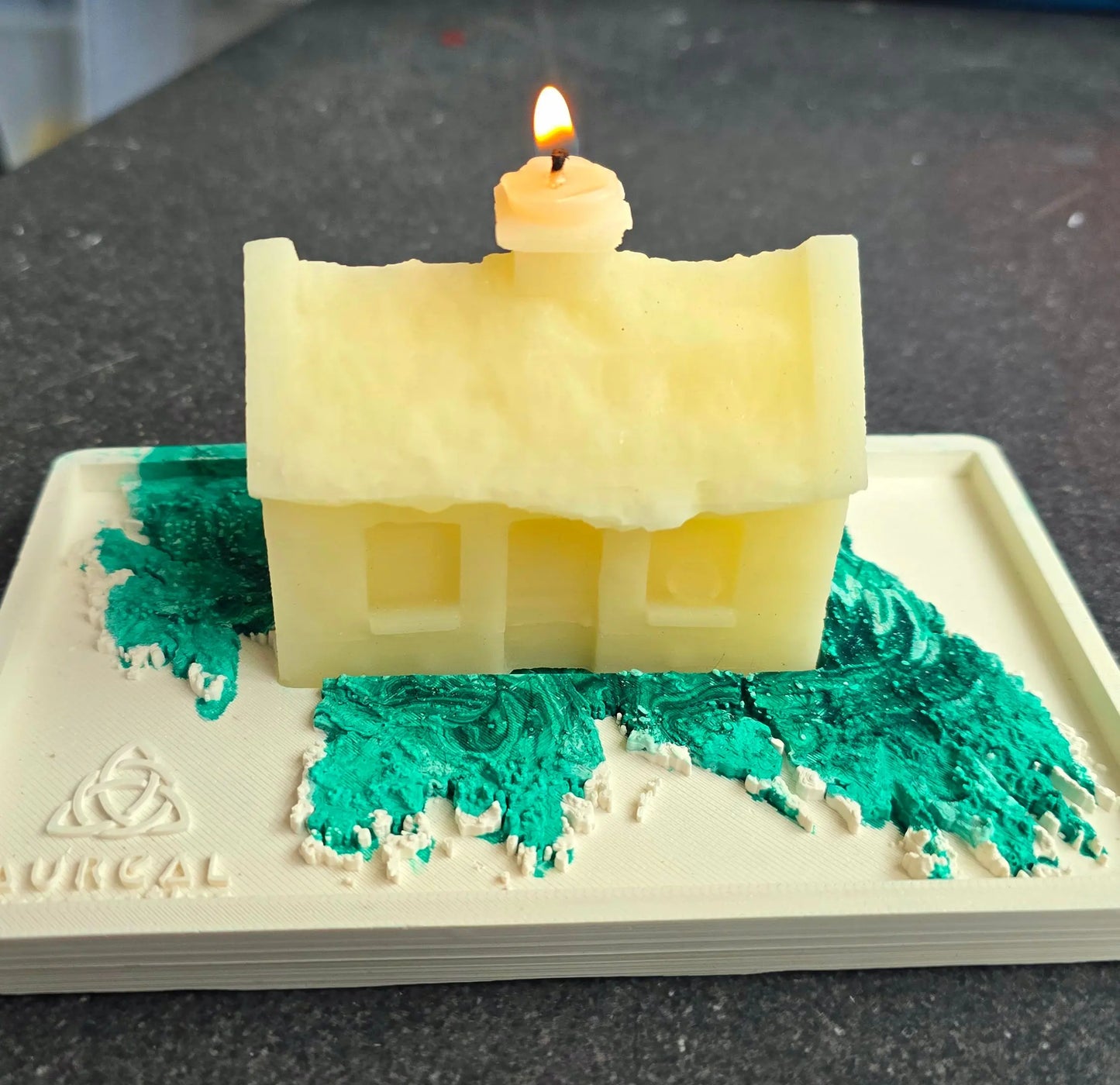 Irish Cottage 3D Candle Set - ICON Collection Aureal Aromatics