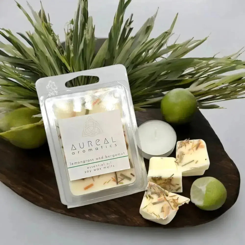 Aureal lemongrass and bergamot soy wax melts in a clear pack with limes and loose melts